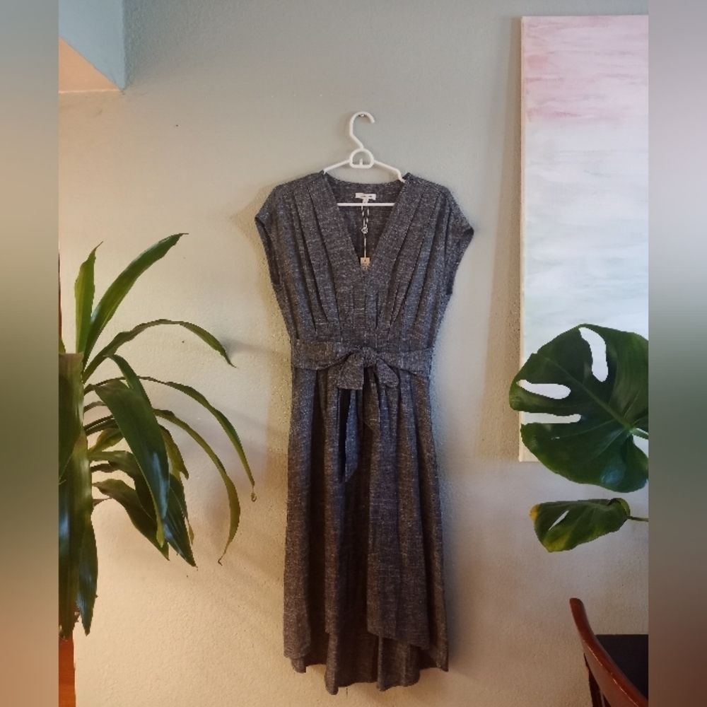 Max Studio Preppy Classic A-line Pleated V Neck Chambray Tie Belt Shirtdress - Picture 2 of 7